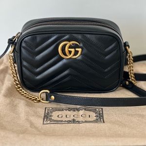 Gucci Marmont Mini Shoulder Bag in Black